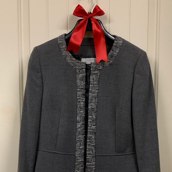 Tahari Jackets & Blazers - Tahari career jacket